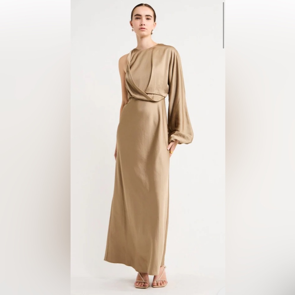 SIGNIFICANT OTHER Alessia One Shoulder Dress Latte NWT Sz 6 Formal Wedding Guest